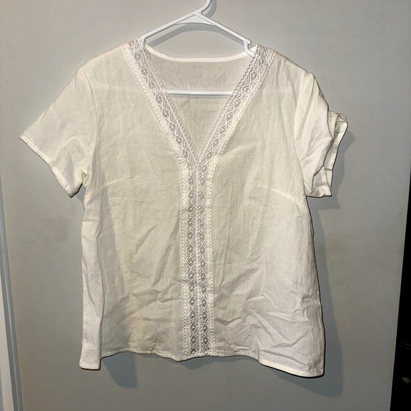 white beach top - Picture 1 of 1